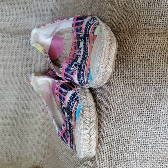 NINE WEST canvas & rope fun funky espadrille - Picture 2 of 6